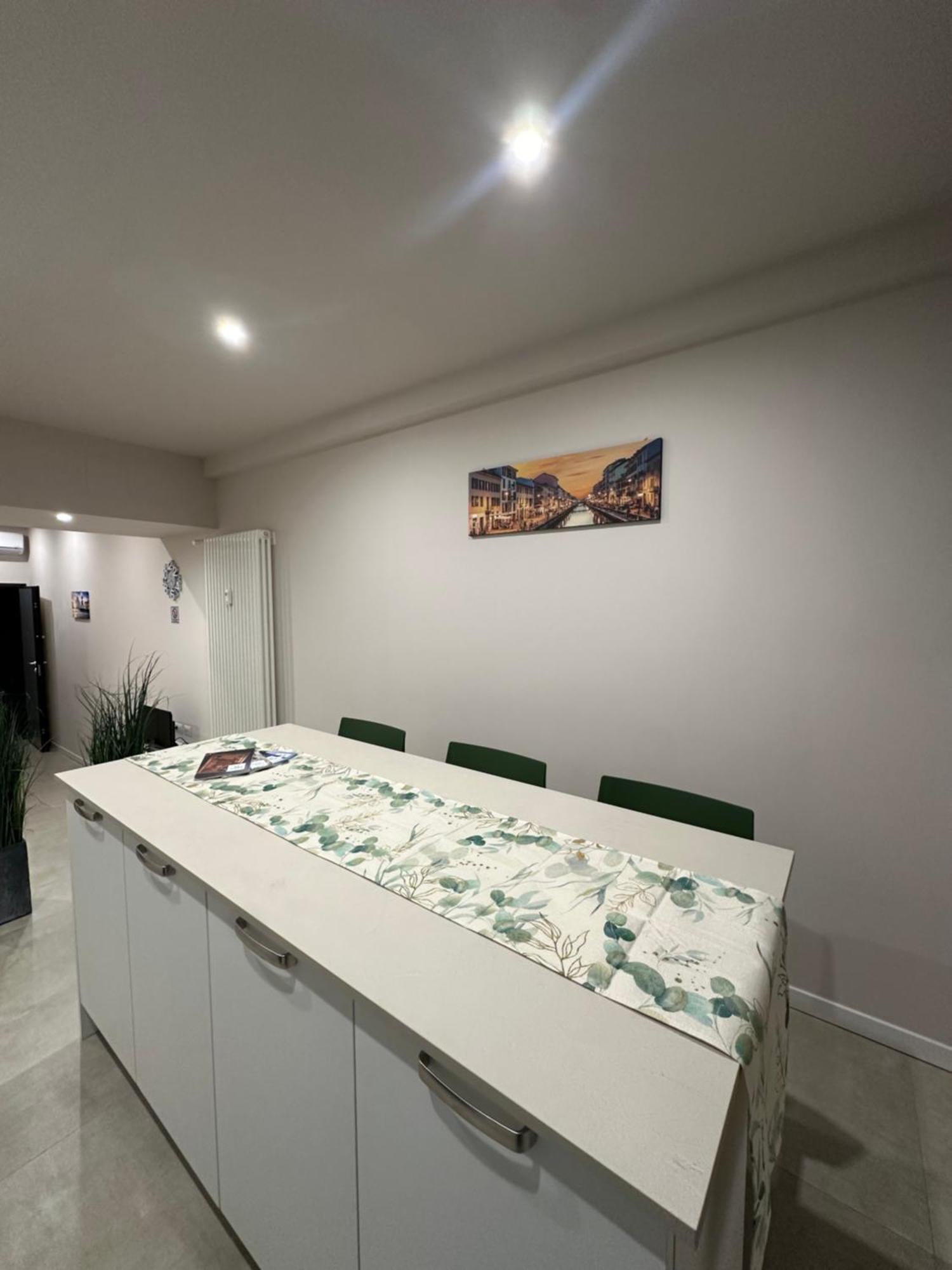 Monolocale Piazza Gambara M1 Leilighet Milano Eksteriør bilde